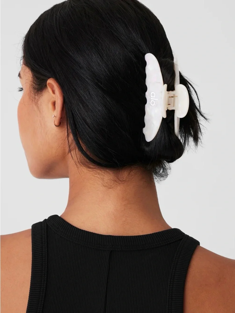 ALO Yoga White and Yellow 90's Claw Hair Clip